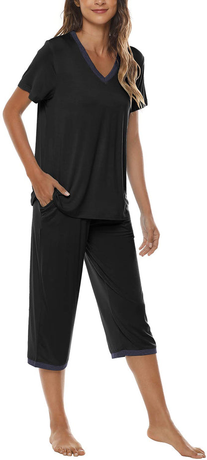 JINSHI Women's Pajamas Set Short Sleeve Top and Capri Pants Lightweight Sleepwear Comfy Pjs Lounge Set with Pockets