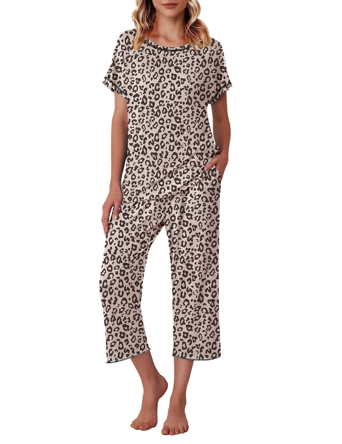 Ekouaer Womens Capri Pajama Sets Print Short Sleeve Sleepwear Top and Pants