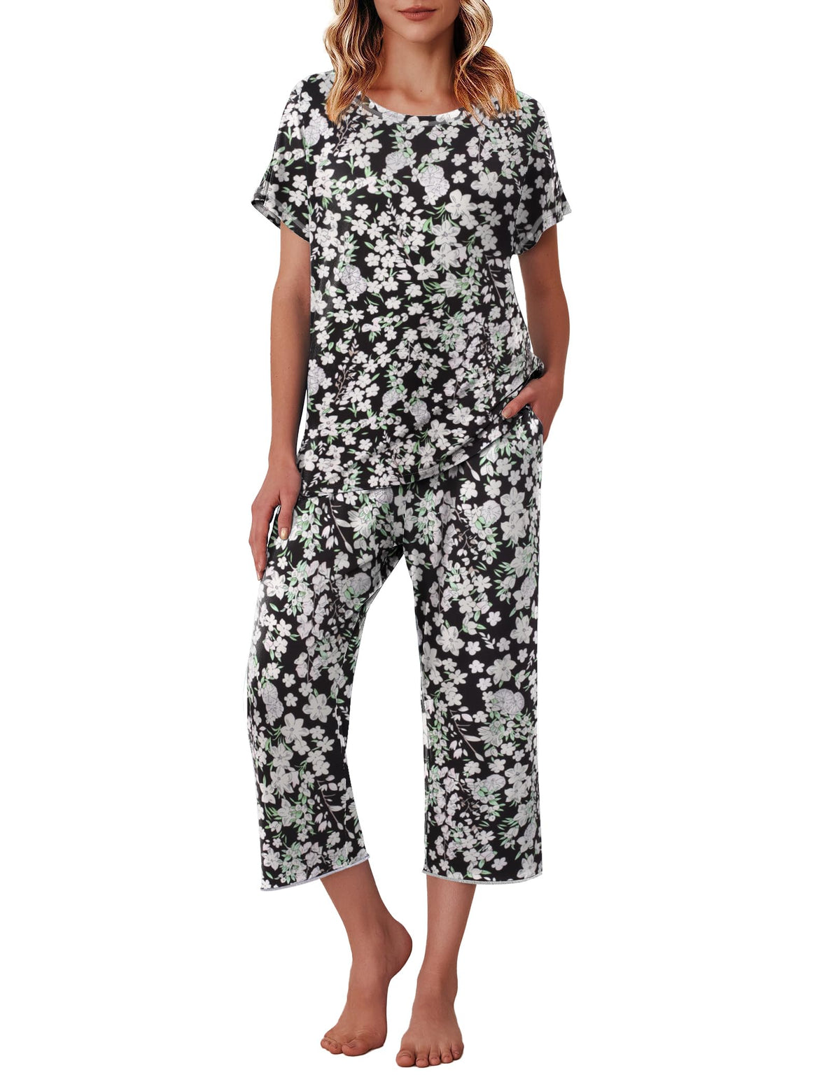 Ekouaer Womens Capri Pajama Sets Print Short Sleeve Sleepwear Top and Pants